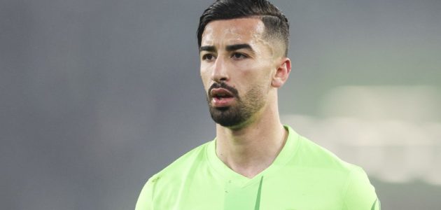 فولفسبورغ يضع محمد أمين عمورة على قائمة المغادرين